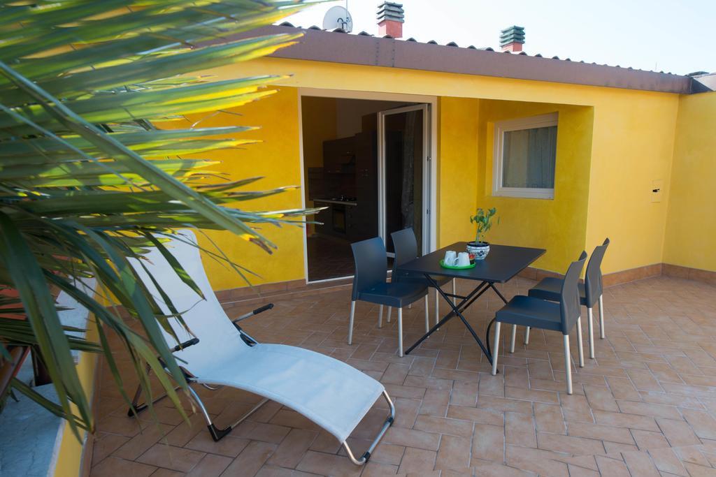 Appartamento Le Palme Sona Camera foto
